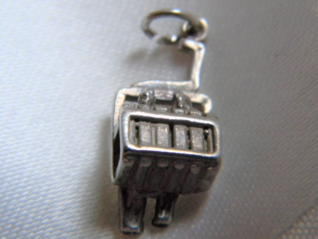 h596 Vintage Sterling Silver 3D Ski Lift with People Charm /Pendant