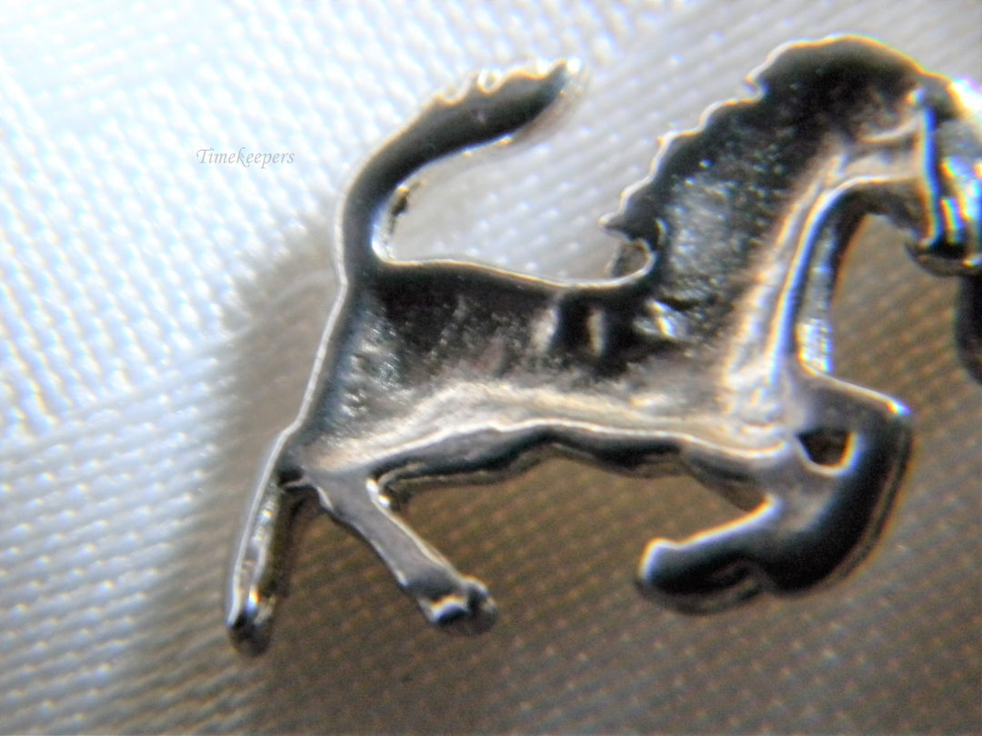 h597 Vintage Sterling Silver Horse in Motion Charm /Pendant