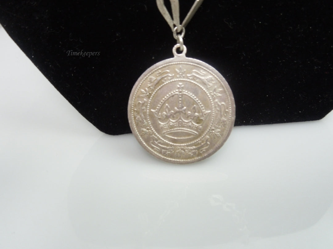 q197 Vintage Sterling Silver Multi Countries Coin Pendant /Necklace/Chain 38"