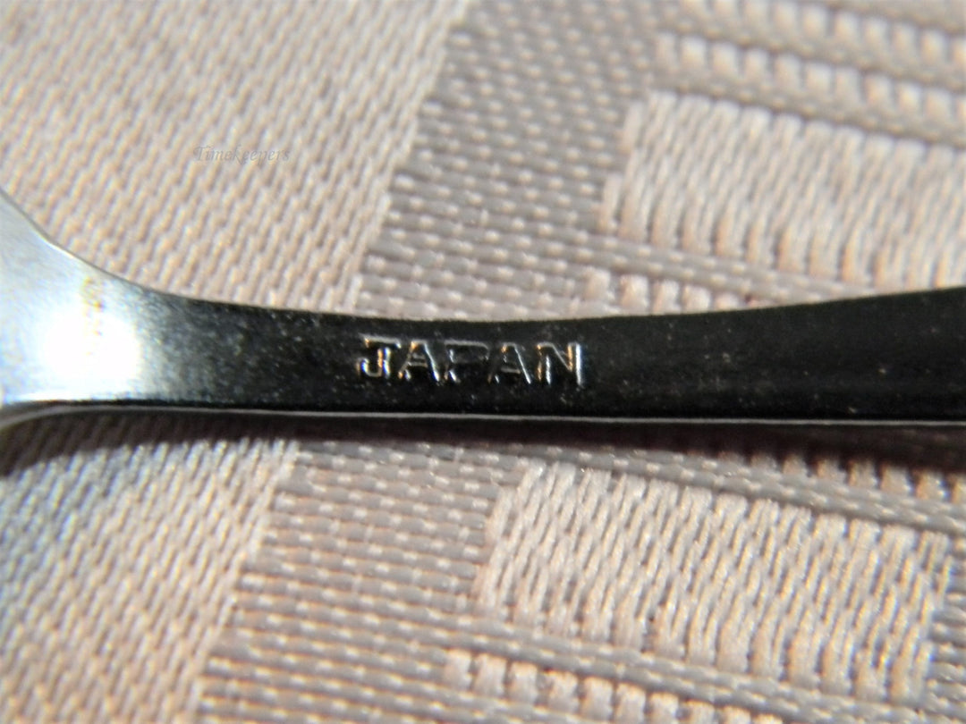 h605 Set of 4 Vintage Collectible Spoons 2 Washington, Wyoming, Oregon