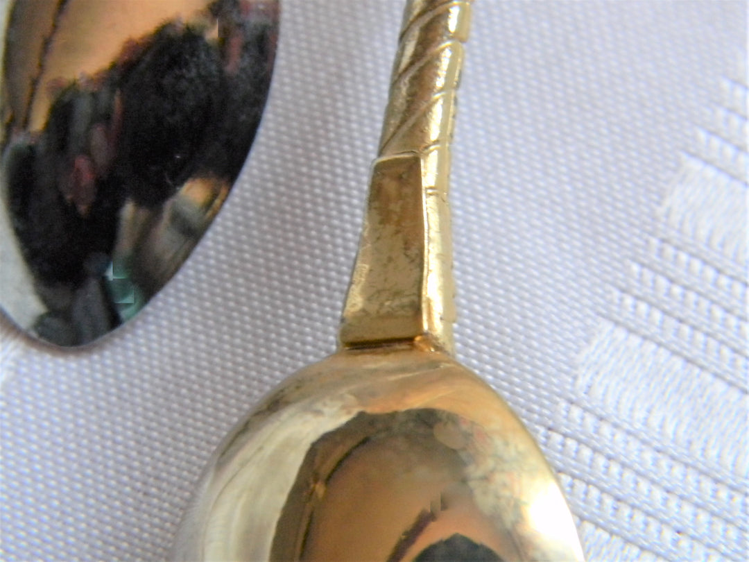 h619 Set of 3 vintage Collectible Spoons New Orleans NASA Walt Disney World