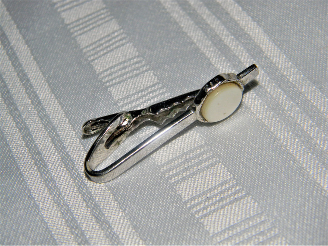 j542 Handsome Vintage Silver Tone Tie Bar with White Stone