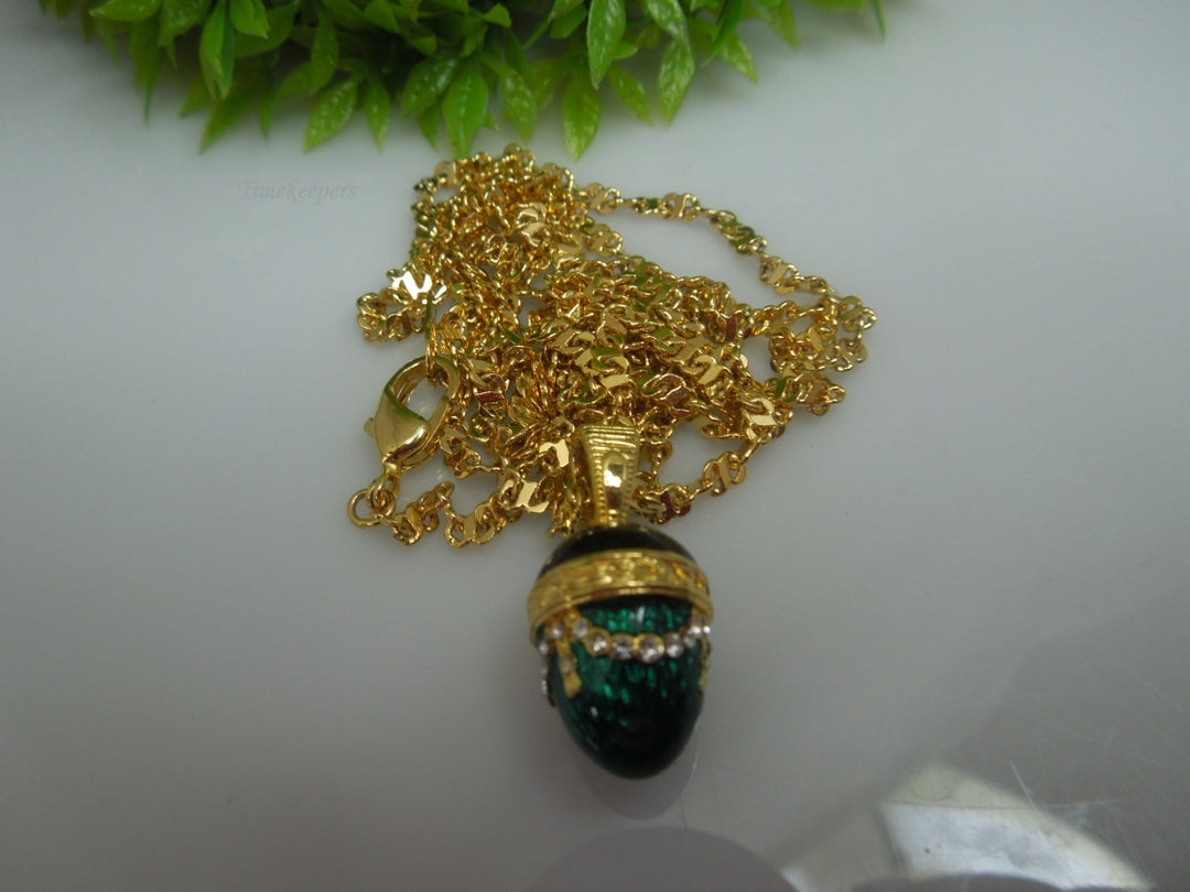 q232 Mother's Day Special Russian Style Easter Egg Green Pendant and Gold Plated Chain 25"