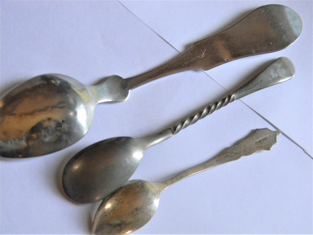 h632 Set of 3 Vintage Collectible Spoons Brooks, Coin Silver, Monogram