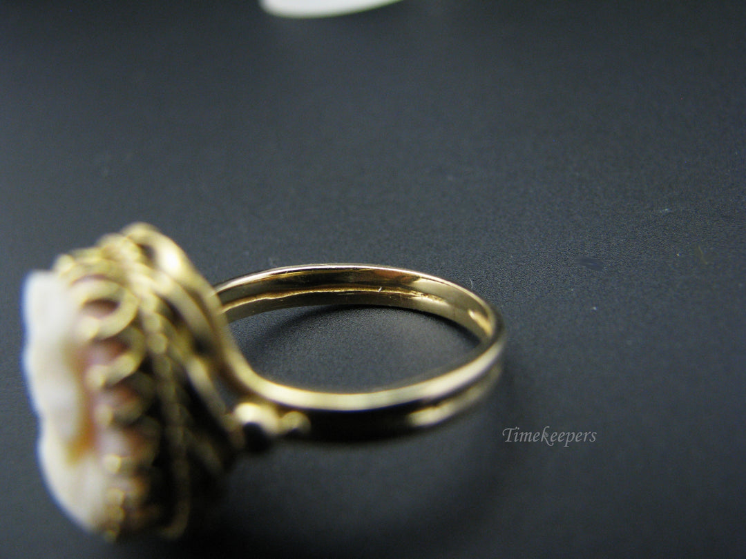 c759 Beautiful 14k Yellow Gold Small Cameo Ring