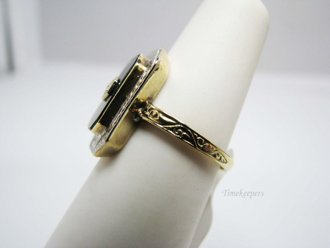 b170 14kt Black Onyx ring