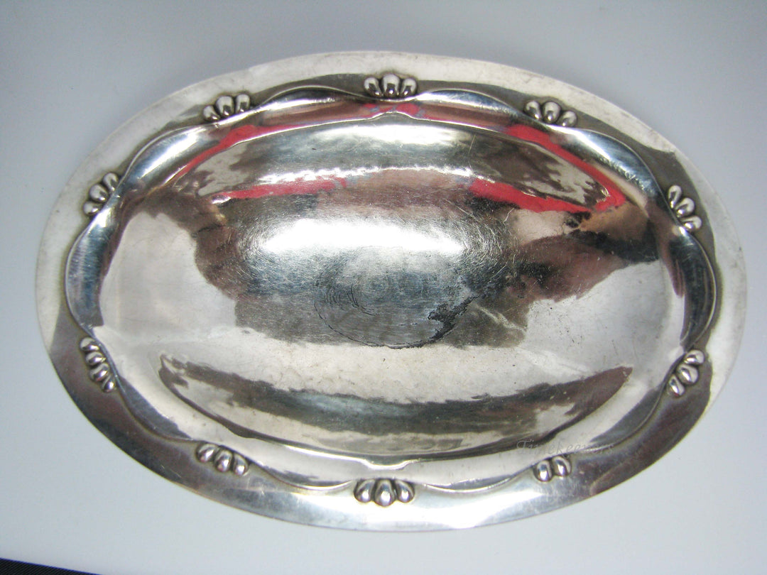 b182 Beautiful Georg Jensen Sterling Silver Salt dish