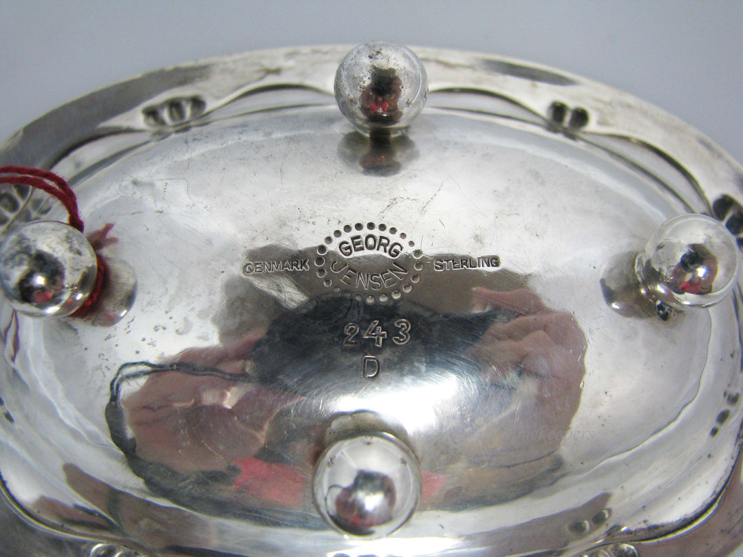 b182 Beautiful Georg Jensen Sterling Silver Salt dish