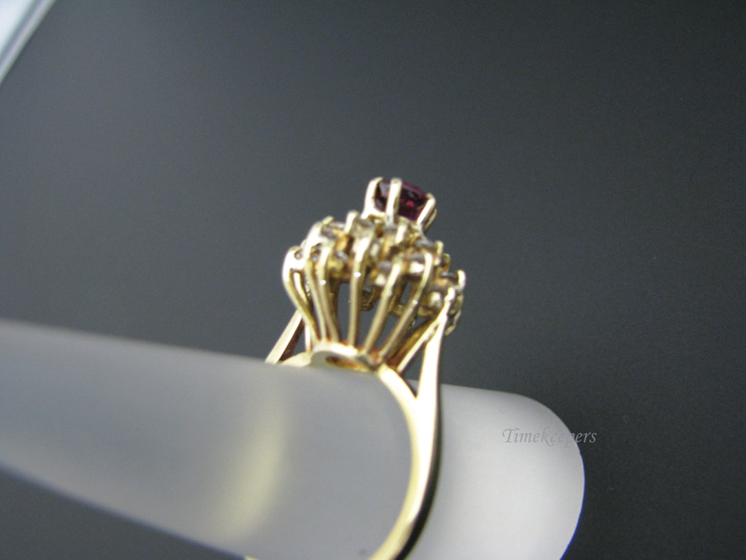 c807 Stunning Vintage Ring in 18k Yellow Gold with Center Ruby and Diamonds