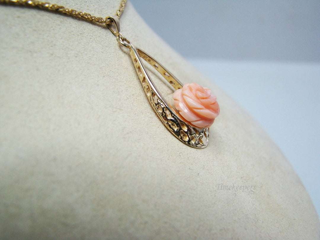 a754 Beautiful Carved Rose in Coral Pendant set in 14k Yellow Gold