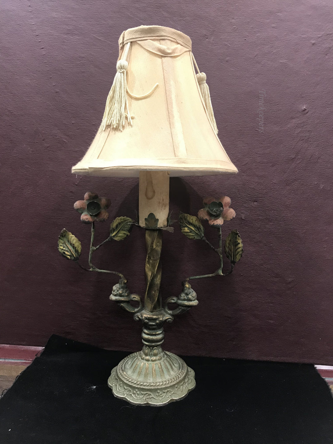 g236 1930s small lamp