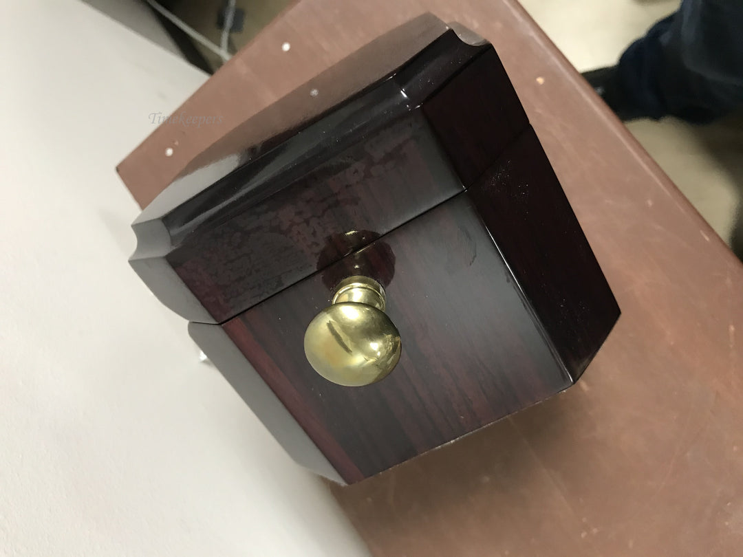 g238 2000s T.W.A award for excellence world desk clock