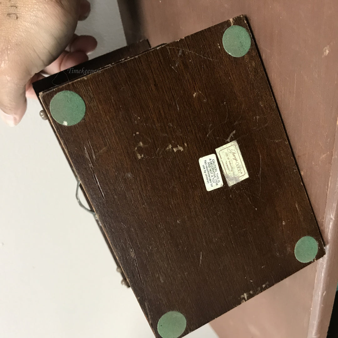 g240 1920s Music Box