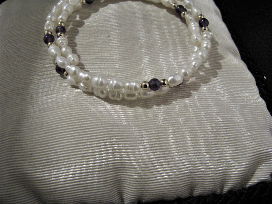 c827 Lovely Memory Wire Pearl and Purple Bead Bracelet