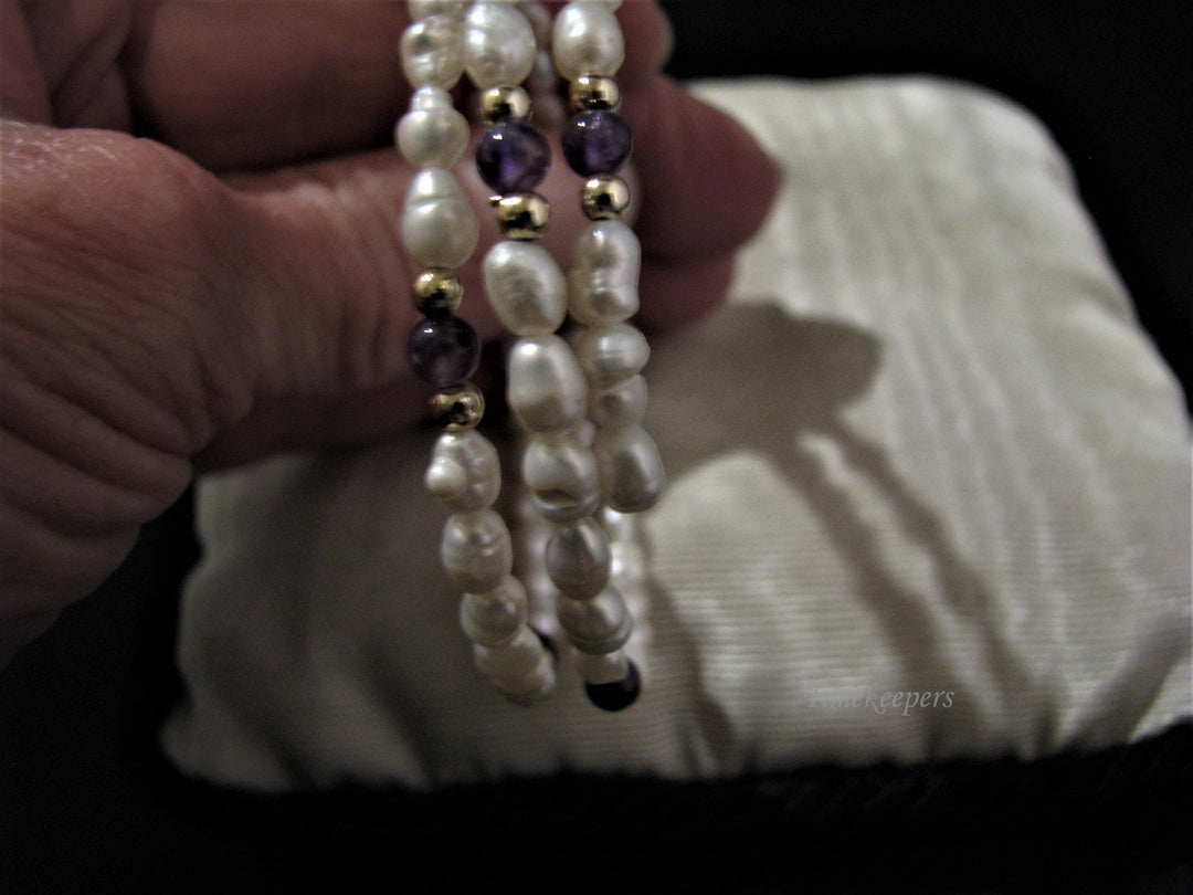 c827 Lovely Memory Wire Pearl and Purple Bead Bracelet