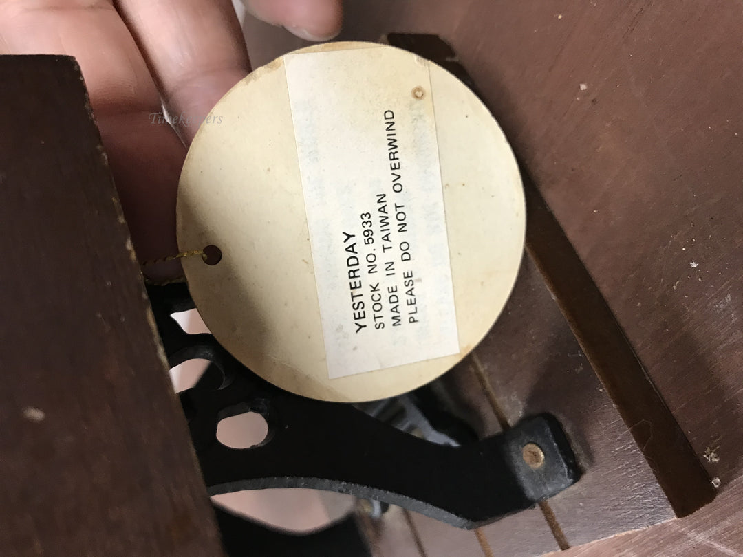 g240 1920s Music Box