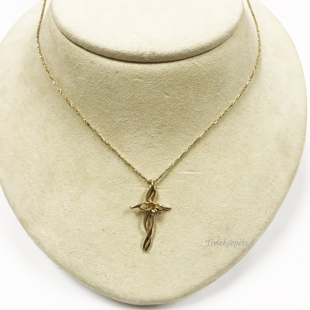 c699 Beautiful 14k Yellow gold Cross on 18" 14k gold Chain