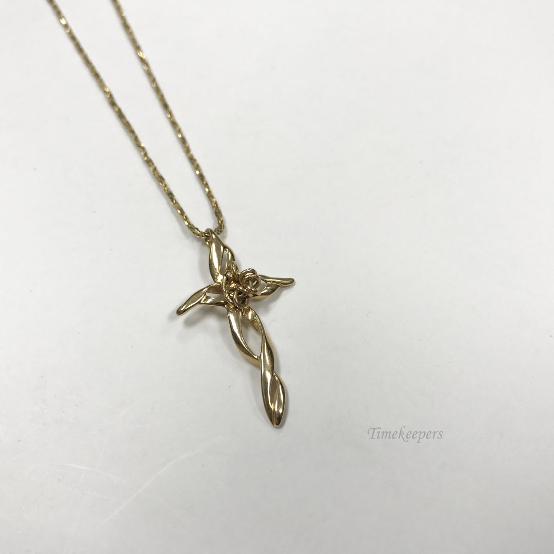 c699 Beautiful 14k Yellow gold Cross on 18" 14k gold Chain