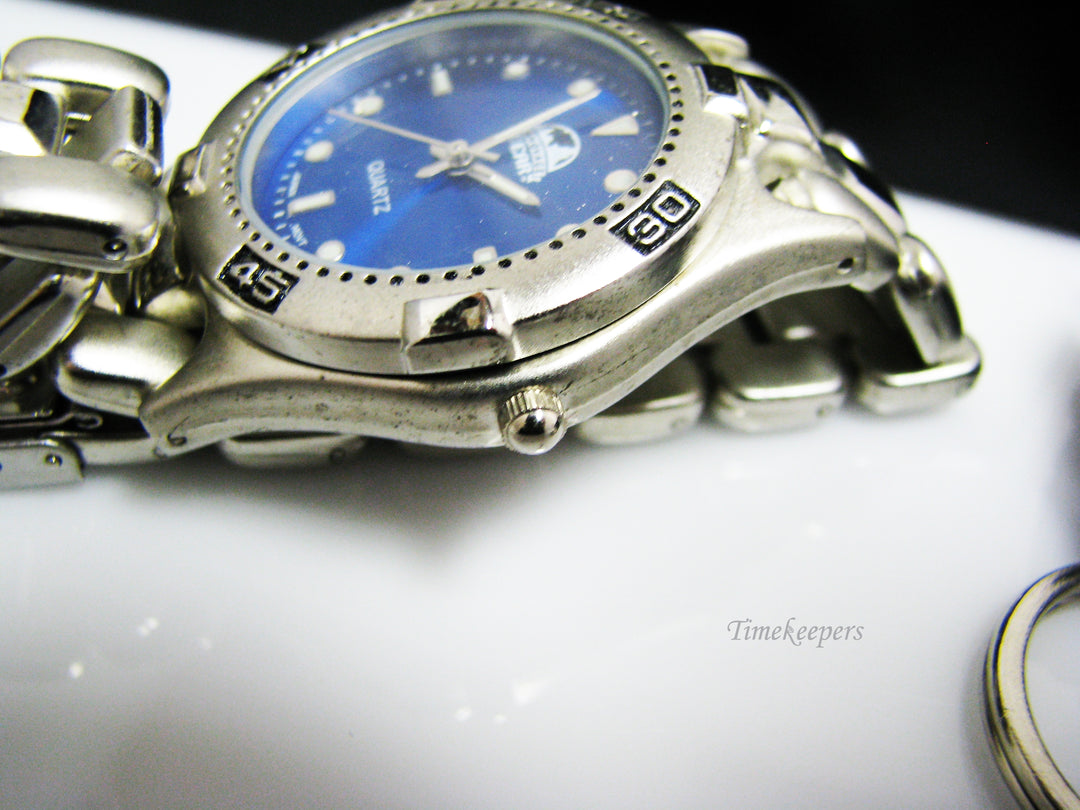 c853 Nice Innovage Gear Quartz Watch with Multi Tool &amp; Flashlight in Box