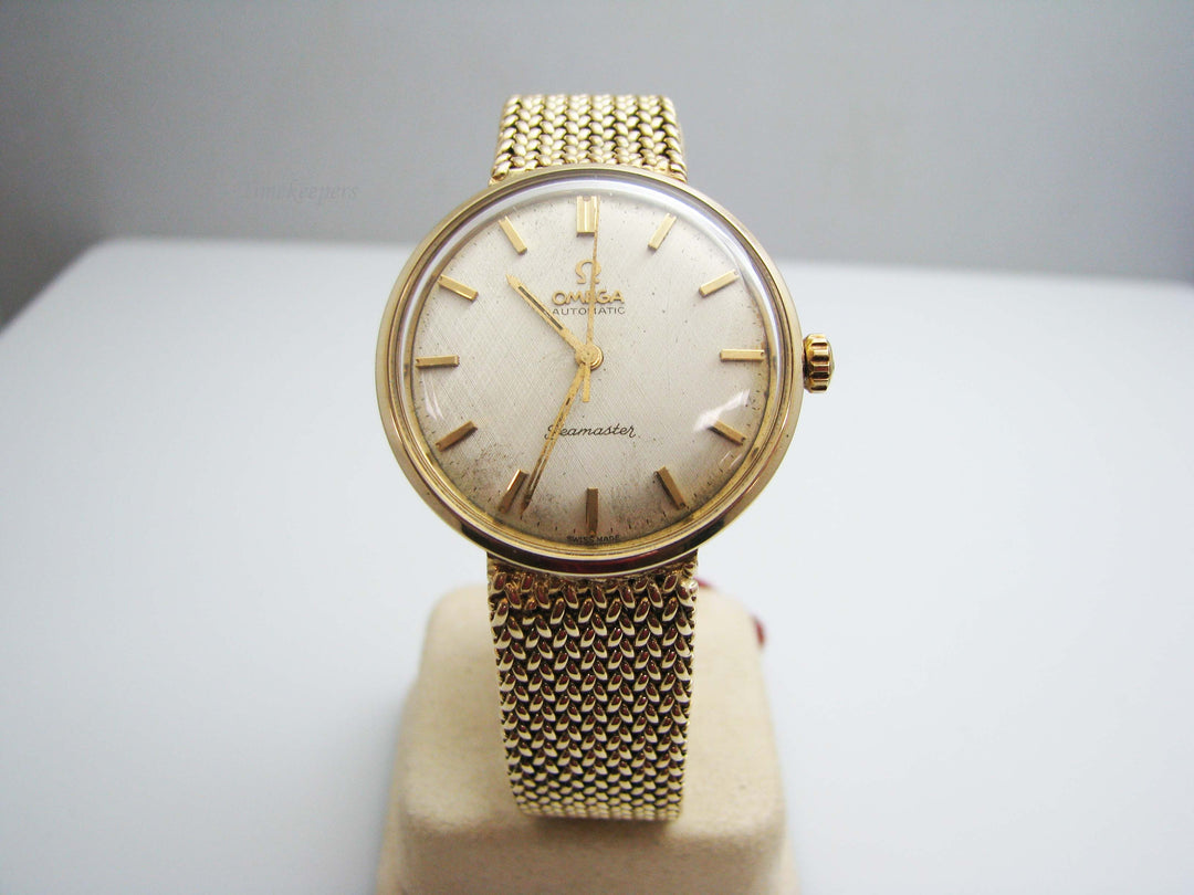 b301 Men's 14kt Yellow Gold Omega wristwatch