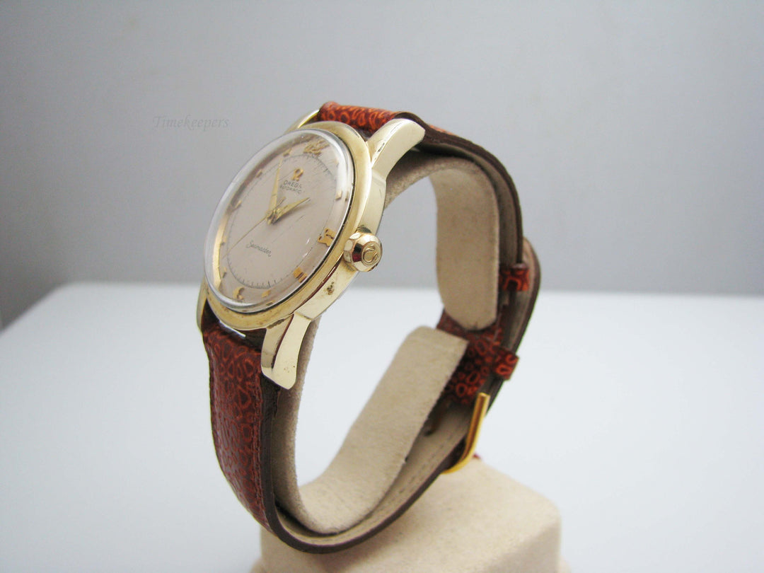 b302 Men's Gold tone Omega wristwatch
