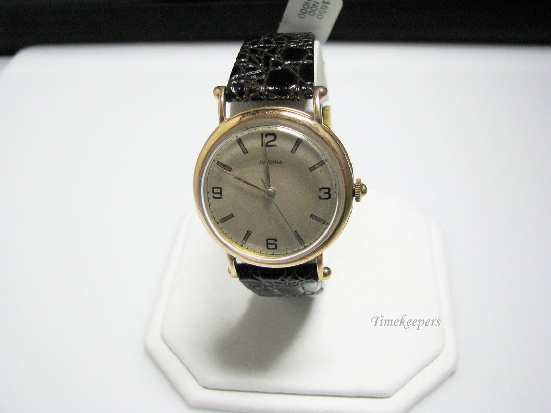 H001 Vintage Juvenia Mechanical Hand Wind Watch in 18k Yellow gold