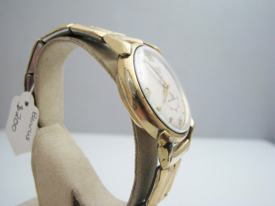 b511 Men's Self Winding Benrus wristwatch