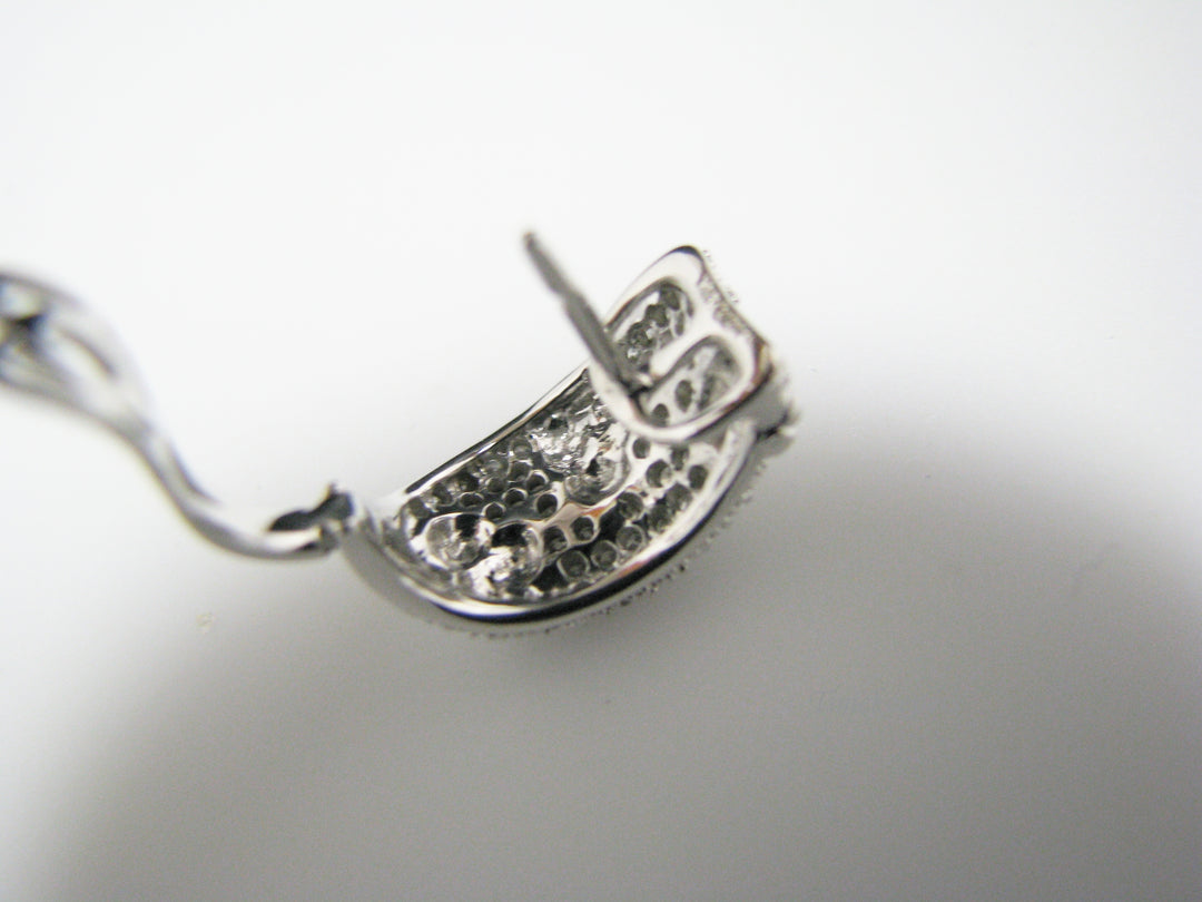 c907 Gorgeous 14k White Gold Pierced Earrings with Diamonds