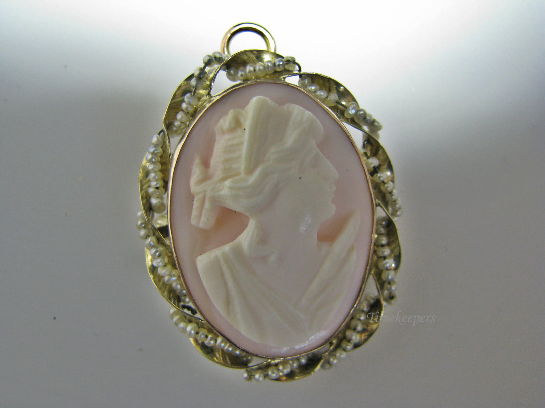 H047 Gorgeous Cameo Pendant/Pin with Pearls in 14k Yellow Gold
