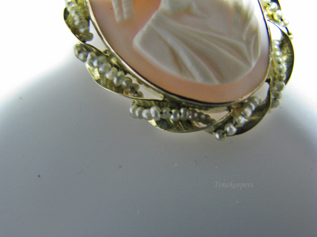 H047 Gorgeous Cameo Pendant/Pin with Pearls in 14k Yellow Gold