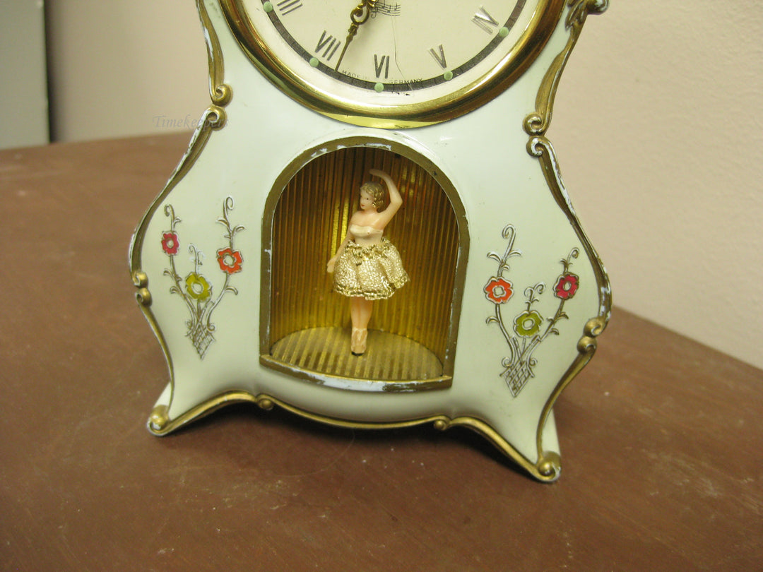 g193 1980s Peter Musical Dancing Girl Alarm Clock ( As Is No Guarantes)