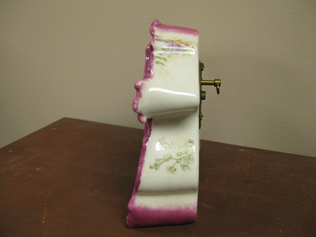 g196 1920s New Haven Clock CO. Miniature Clock