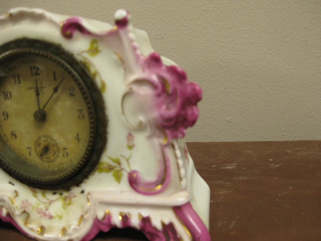 g200 1920 New Haven Clock Co. Miniature Clock