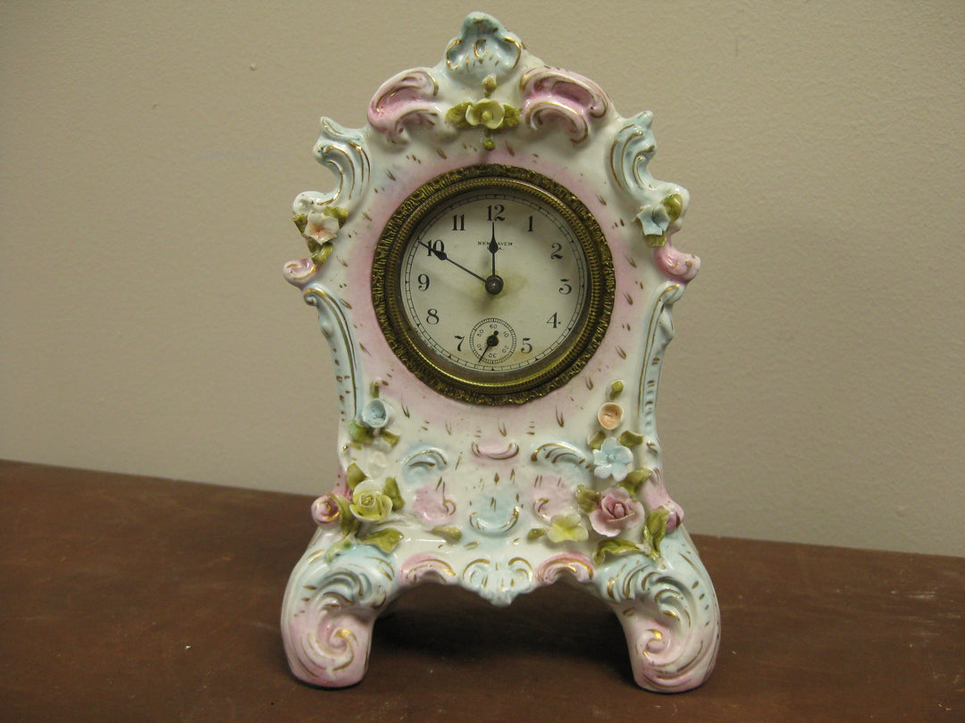 g201 1930s New Haven Clock Co Miniature Clock
