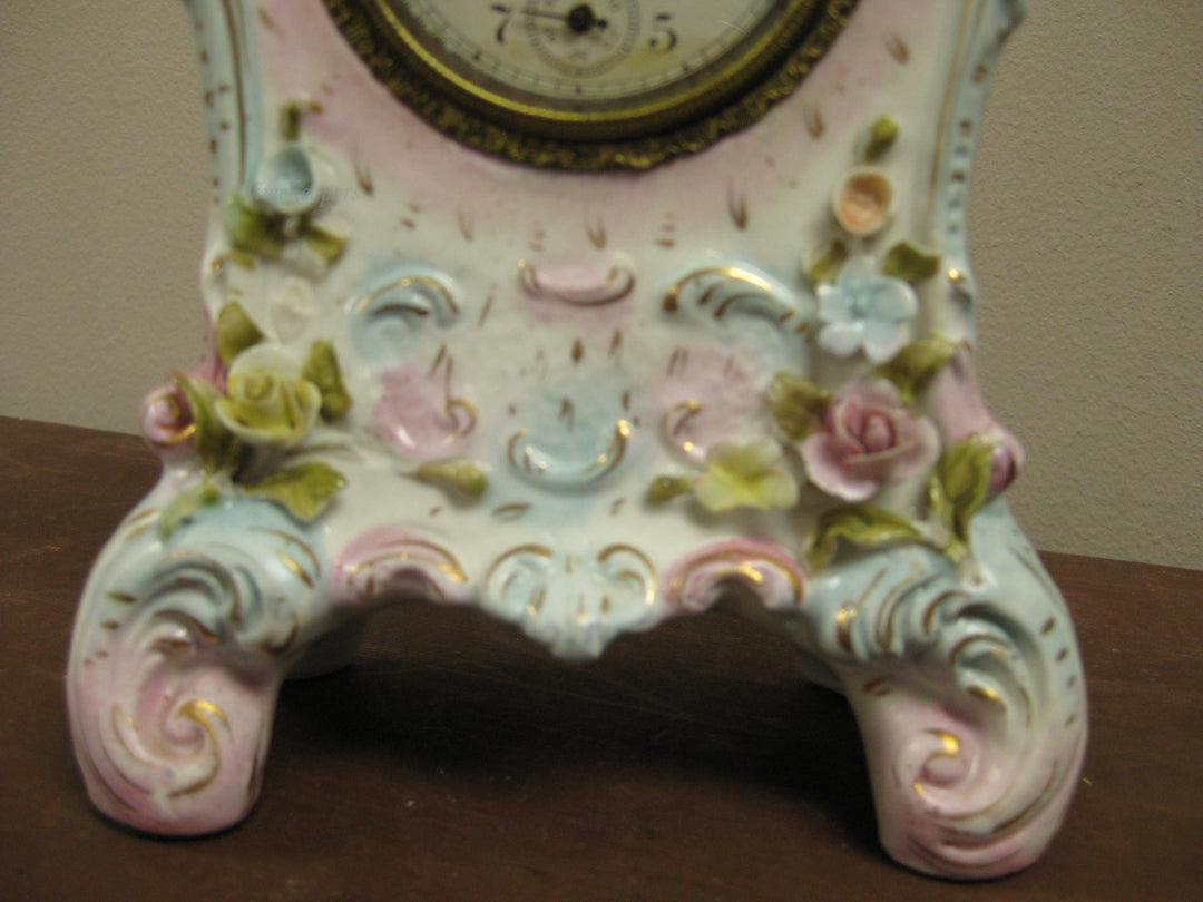 g201 1930s New Haven Clock Co Miniature Clock