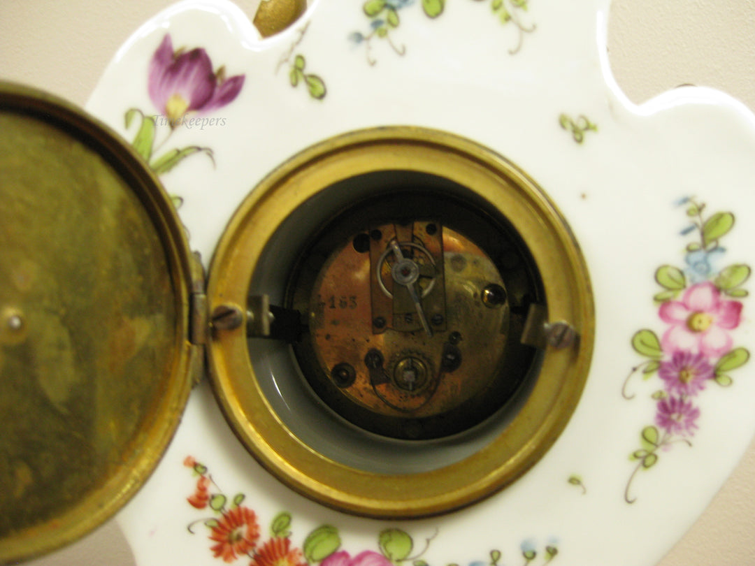 g202 1800s French Mantle/Miniature Clock