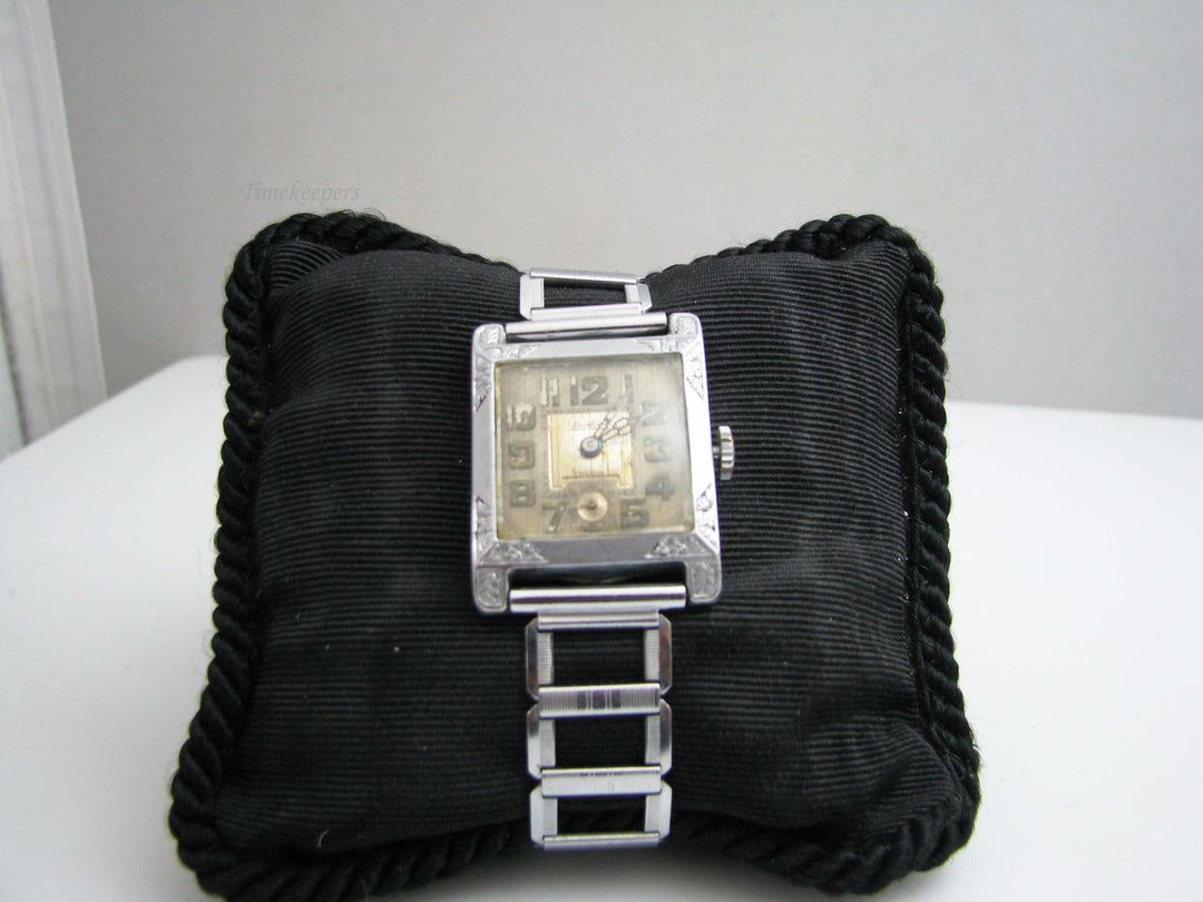 b574 Antique 1930s Unisex Bedford Wristwatch