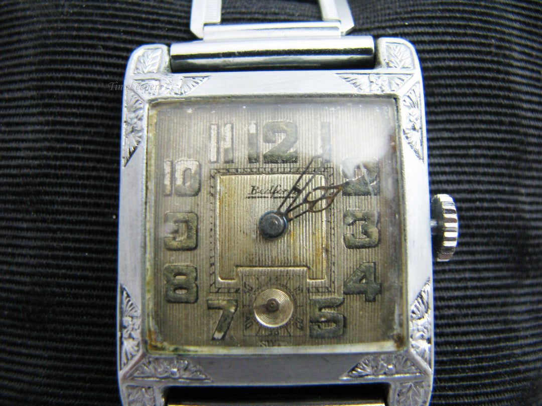 b574 Antique 1930s Unisex Bedford Wristwatch
