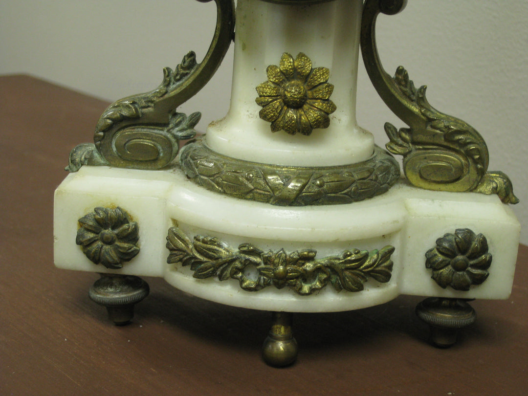 g219 1800s French Bedroom Clock