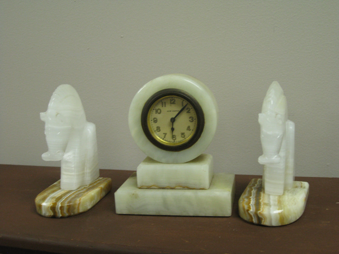 g221 1920s Art Deco Clock With Horse Head Bookends