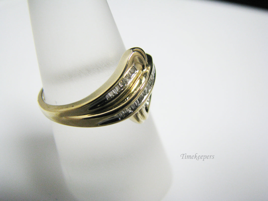 c962 Gorgeous Multi Baguette Diamond 10K Yellow Gold Ring