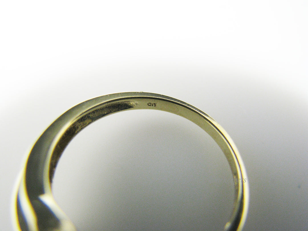 c962 Gorgeous Multi Baguette Diamond 10K Yellow Gold Ring