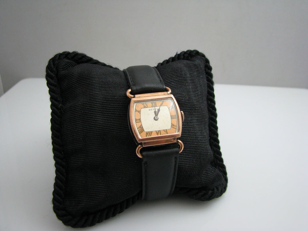 b598 Unisex Vintage Mechanical Wristwatch