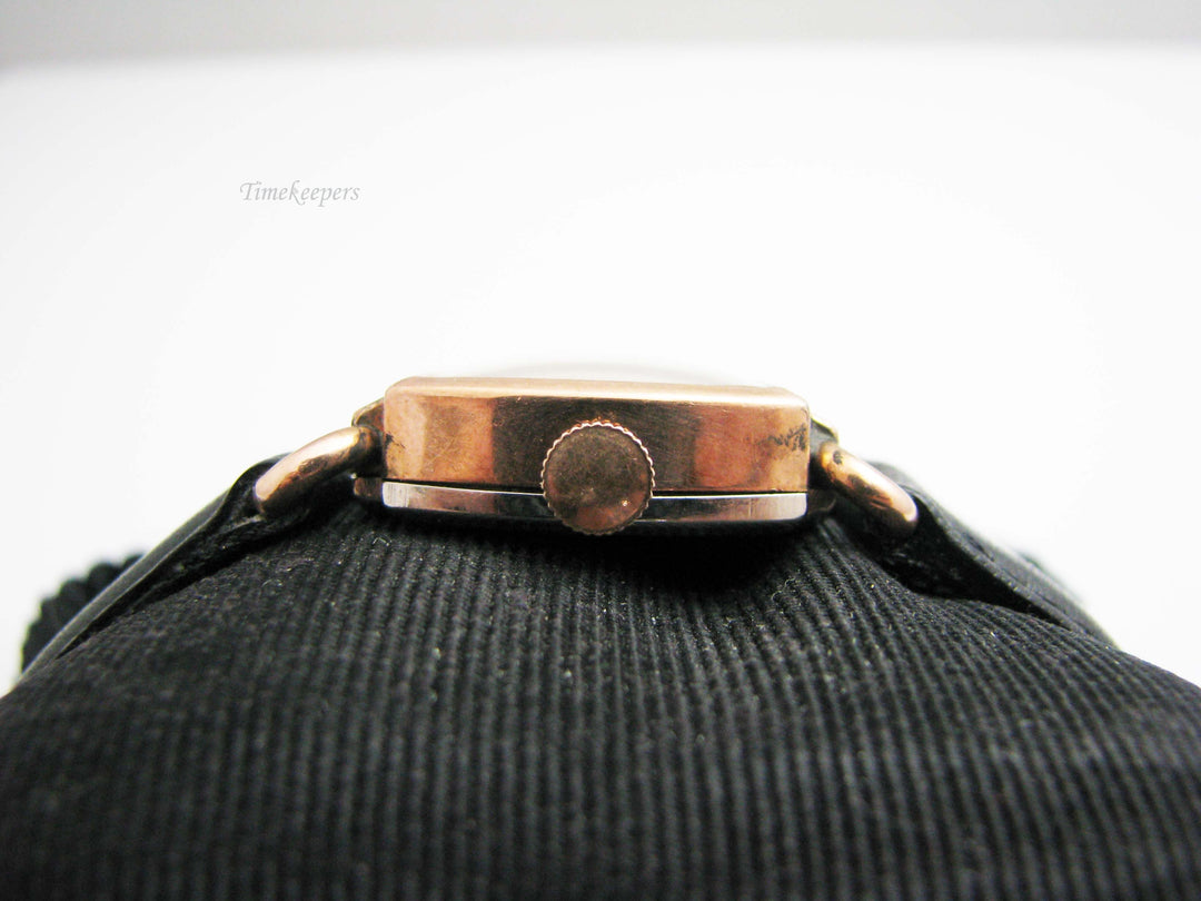 b598 Unisex Vintage Mechanical Wristwatch