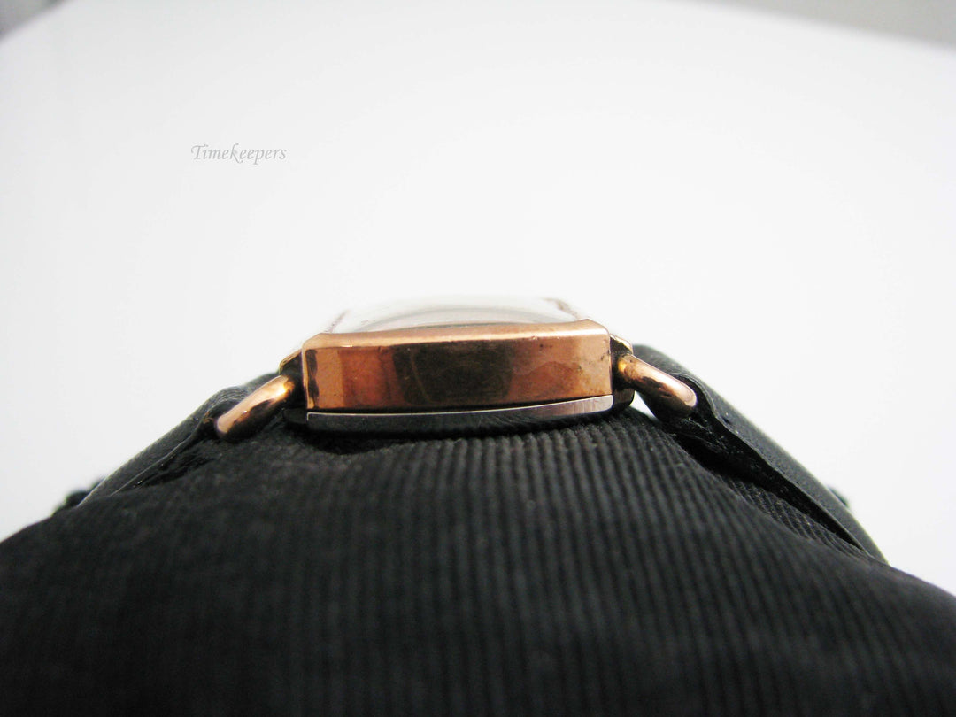 b598 Unisex Vintage Mechanical Wristwatch