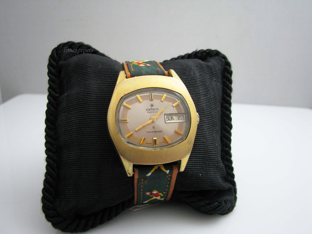 b599 Men's Stellaris Electronic Transistorized Wristwatch