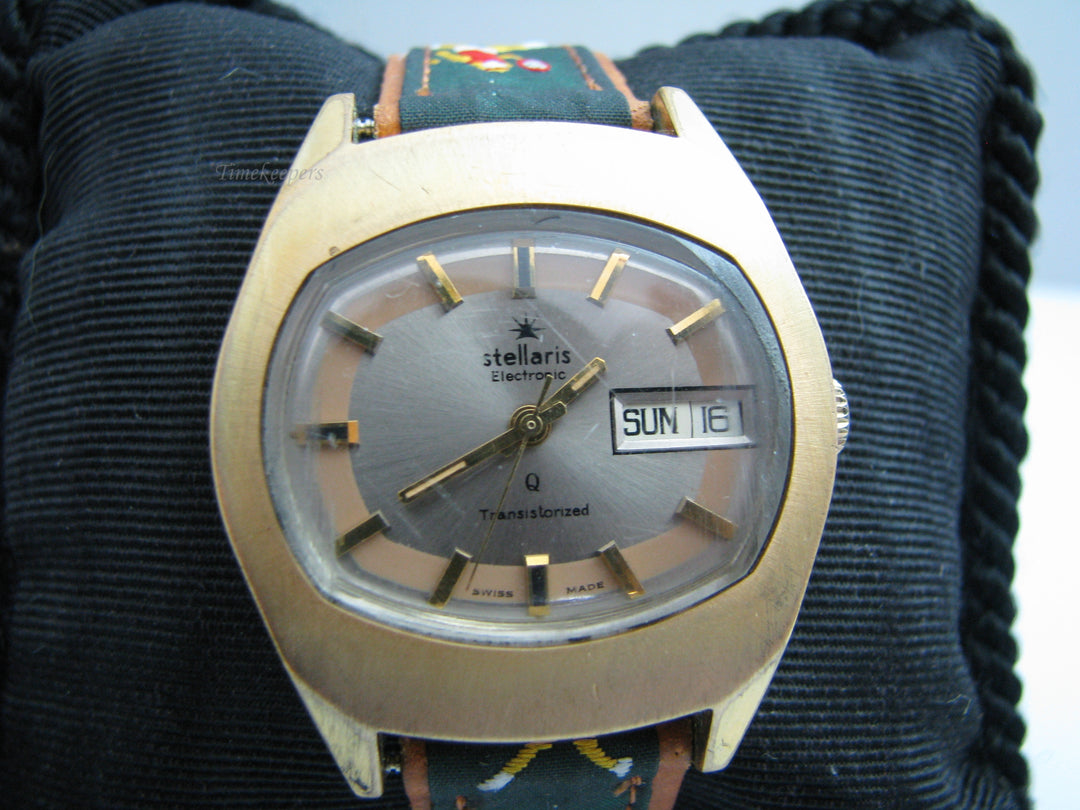 b599 Men's Stellaris Electronic Transistorized Wristwatch