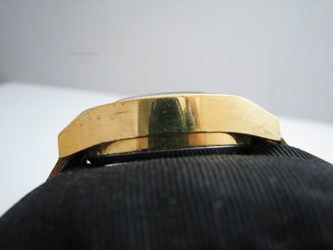 b599 Men's Stellaris Electronic Transistorized Wristwatch