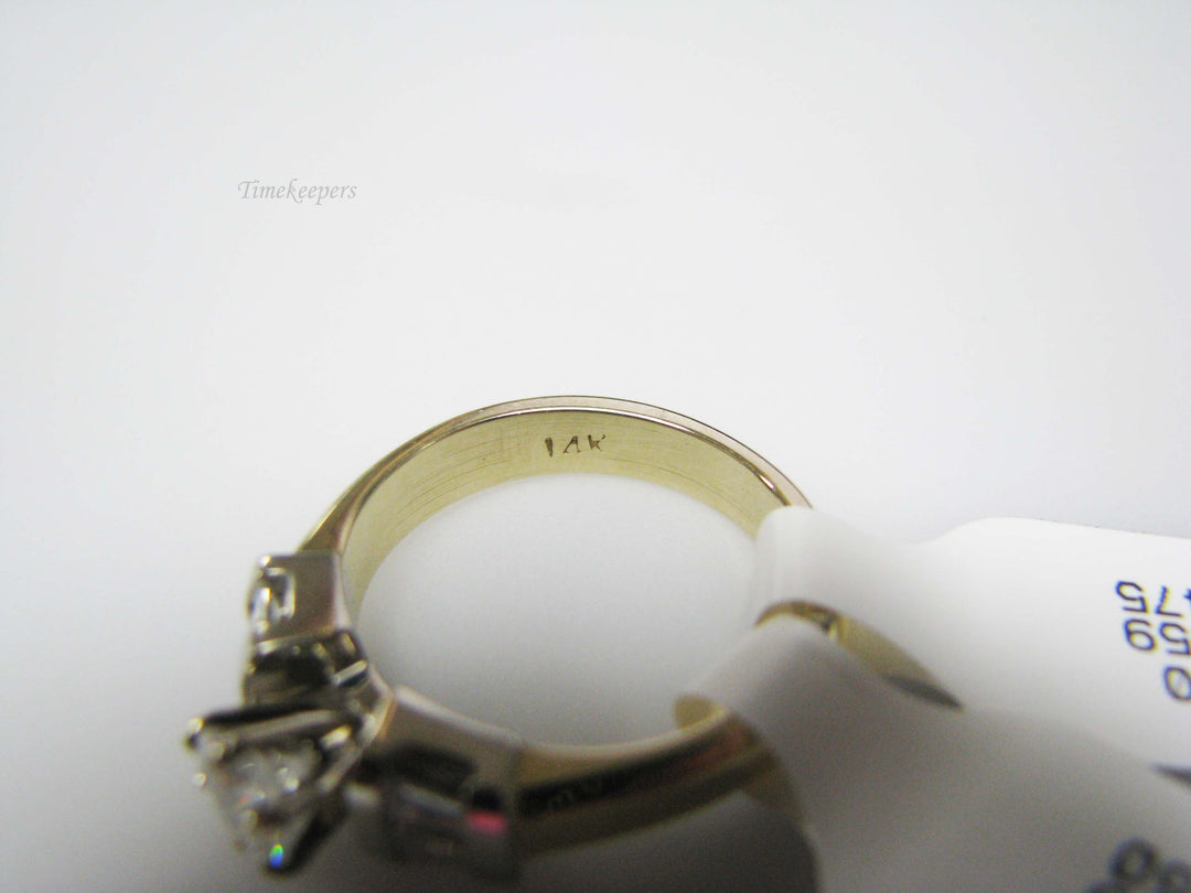 b351 Beautiful 14kt Two Tone Ladies Engagement ring