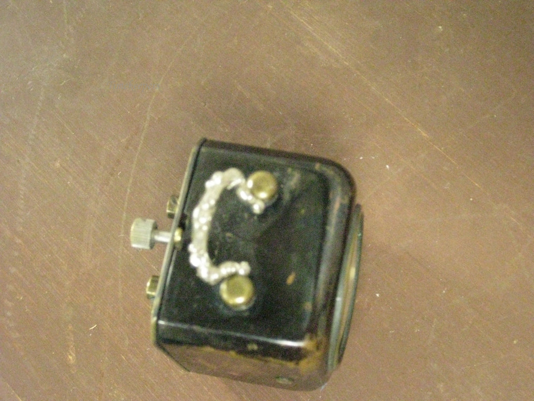 g232 1920s Miniature Alarm Clock